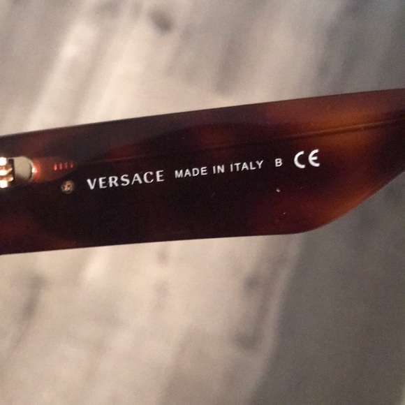 Authentic Versace brown sunglasses - Picture 8 of 10